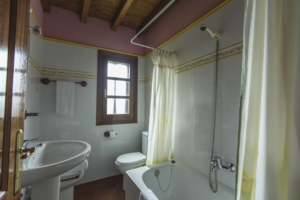 Casas Rurales Playa De Guadamia Llames de Pria Luaran gambar